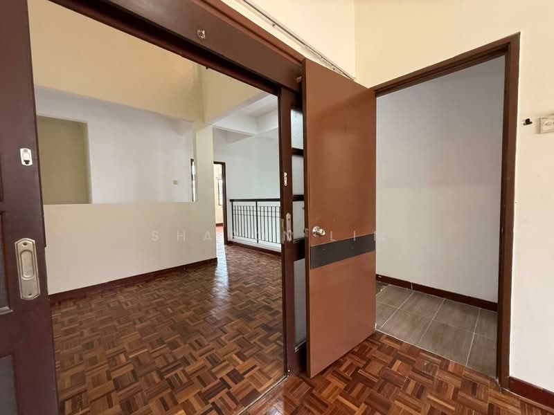 2-storey Terraced House for Rent in Putra Heights (Subang Jaya) - Sharon Lim - bedroom - PropertyGuru.com.my