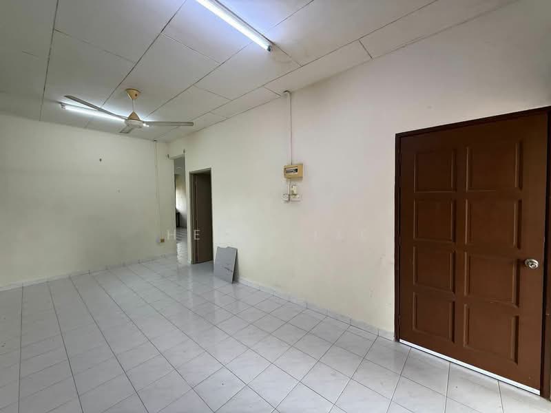 Rumah Teres 1 Tingkat untuk Disewa di Lembah Impiana (Kulim) - Henry Lee - Living Room - PropertyGuru.com.my
