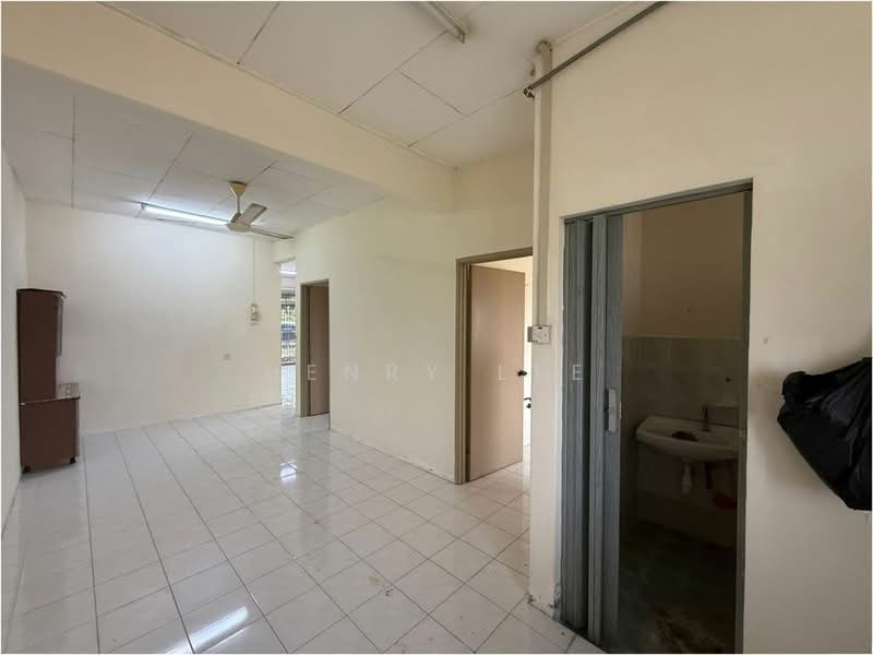 Rumah Teres 1 Tingkat untuk Disewa di Lembah Impiana (Kulim) - Henry Lee - Living Room - PropertyGuru.com.my