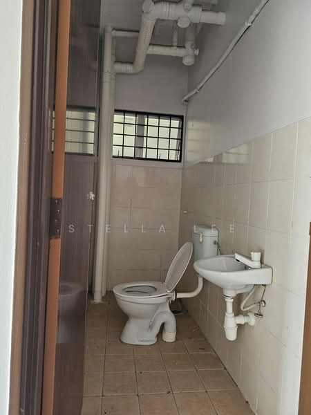 Apartment for Sale at Vista Hatamas Apartment @ Bukit Hatamas - Stella Lee - Bathroom - PropertyGuru.com.my