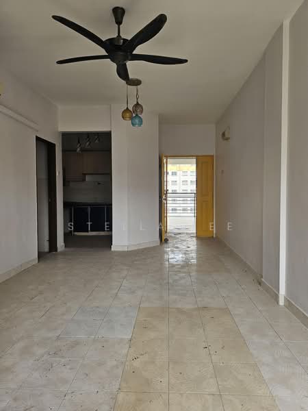 Apartment for Sale at Vista Hatamas Apartment @ Bukit Hatamas - Stella Lee - Living Room - PropertyGuru.com.my