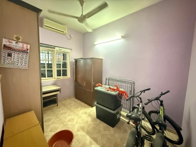 Rumah Teres 2 Tingkat untuk Dijual di Taman Sri Wani (Ipoh) - Ainsley Thong - Bedroom - PropertyGuru.com.my
