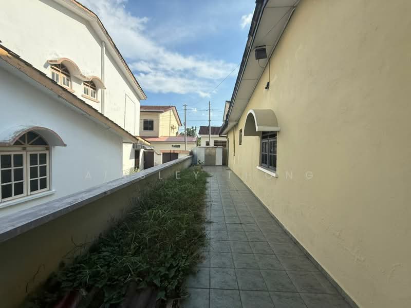 Rumah Teres 2 Tingkat untuk Dijual di Taman Sri Wani (Ipoh) - Ainsley Thong - Exterior - PropertyGuru.com.my
