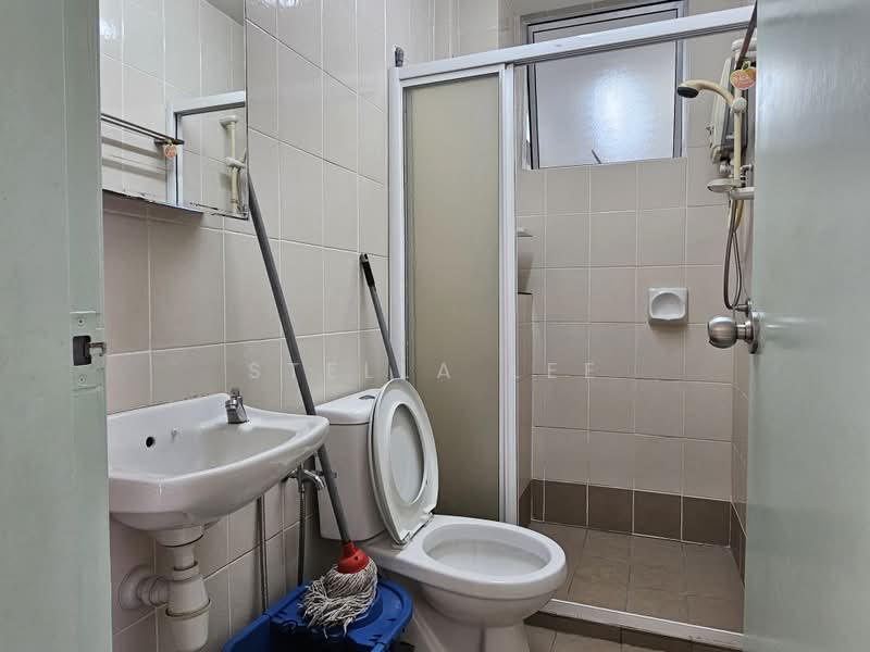 Apartment for Sale at Villa Residence - Stella Lee - Bathroom - PropertyGuru.com.my