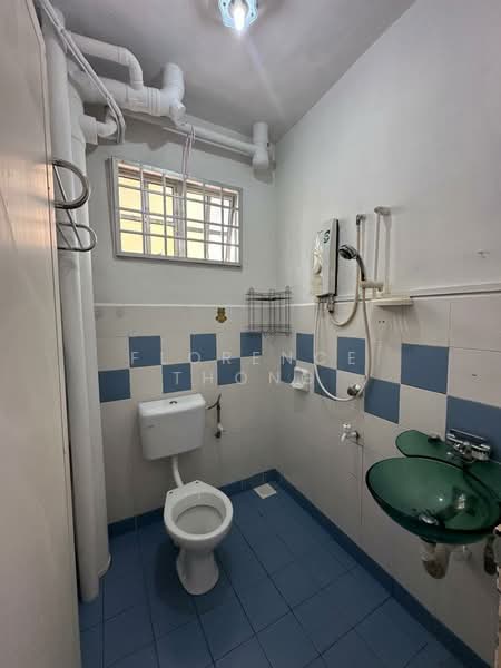 Pangsapuri untuk Dijual di Impian Senibong Residences - Florence Thong - Bathroom - PropertyGuru.com.my