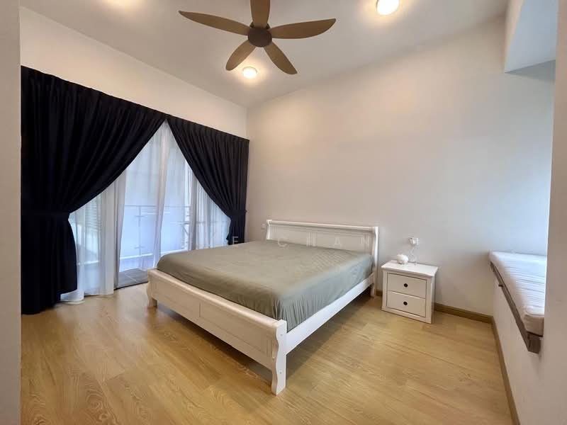 Kondominium untuk Disewa di Royal Strand @ Country Garden Danga Bay - Eve Chan - Bedroom - PropertyGuru.com.my