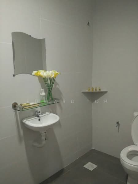 Rumah Teres 2 Tingkat untuk Disewa di Seksyen 1 (Petaling Jaya) - Edward Toh - Bathroom - PropertyGuru.com.my