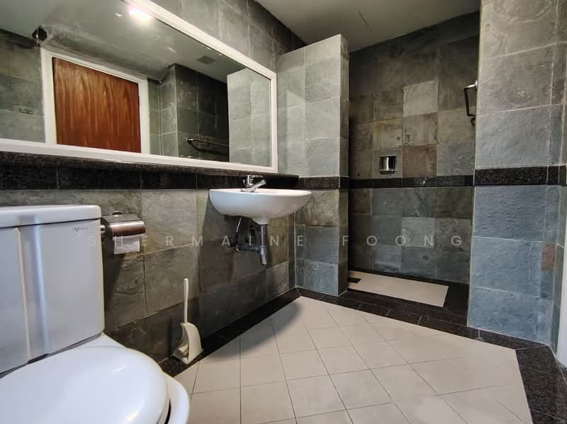 Kondominium untuk Disewa di 78 LAD - Shermaine Foong - Bathroom 2 - PropertyGuru.com.my