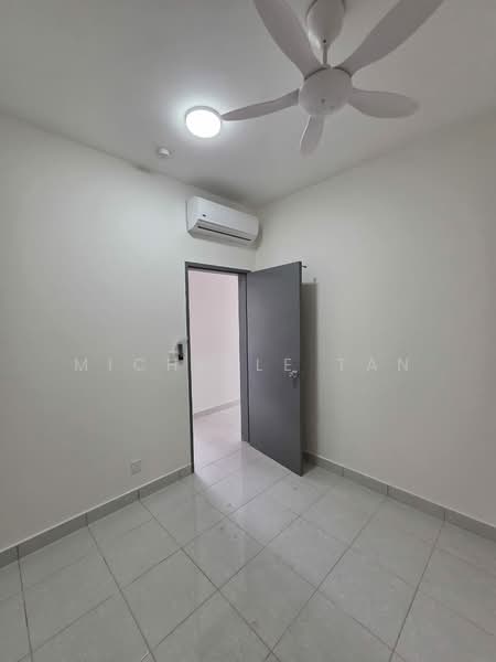 Service Residence for Sale at E'Island Lake Haven - Michelle Tan - Interior - PropertyGuru.com.my
