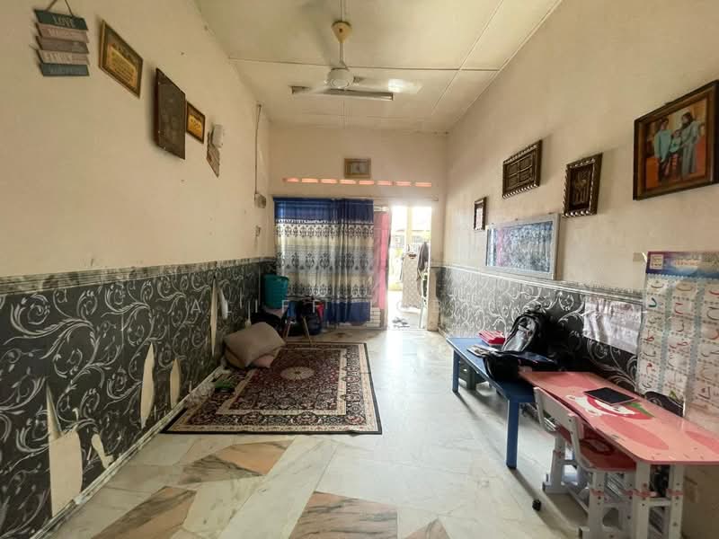 1-storey Terraced House for Sale in Taman Telok (Telok Panglima Garang) - Aliff Iqbal - PropertyGuru.com.my