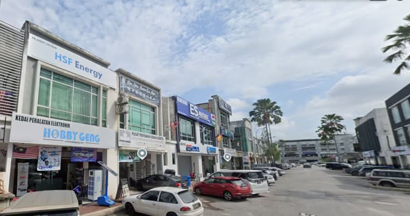Kedai untuk Disewa di Taman Equine (Seri Kembangan) - Chris Tye - Exterior - PropertyGuru.com.my