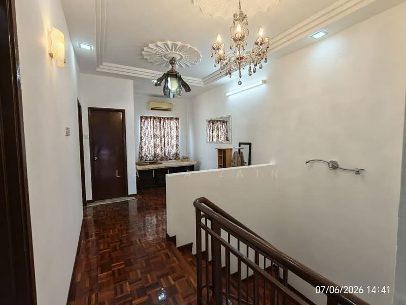 Semi-Detached House for Sale in Saujana Utama 2 (Ijok) - Laila Zain - Corridor - PropertyGuru.com.my