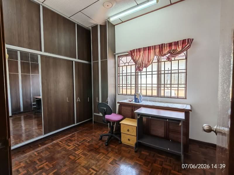 Semi-Detached House for Sale in Saujana Utama 2 (Ijok) - Laila Zain - Study - PropertyGuru.com.my