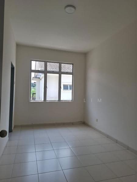 Semi-Detached House for Sale in Bandar Saujana Putra (Tanjong Duabelas) - Jessie Lim - PropertyGuru.com.my