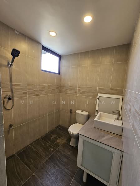 3-storey Terraced House for Rent in Penampang (Sabah) - Vui Onn Liaw - Bathroom - PropertyGuru.com.my
