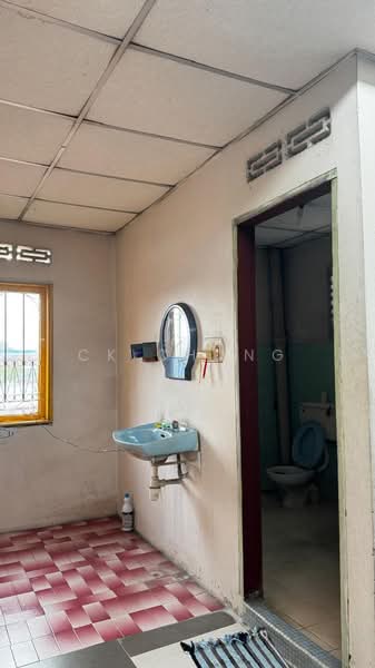 Bungalow for Sale in Ampang Jaya (Ampang) - CK Chong - Bathroom - PropertyGuru.com.my