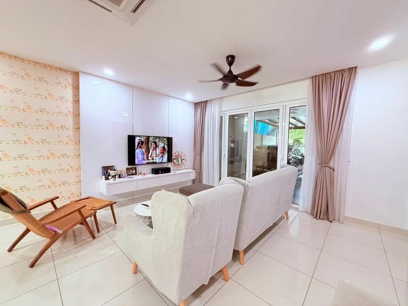 Rumah Teres 2-Tingkat untuk Dijual di Bandar Dato Onn (Tebrau) - William Tay - Living Room - PropertyGuru.com.my