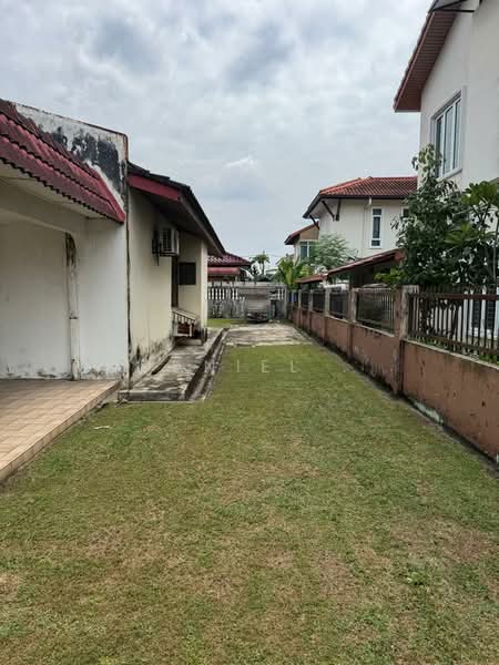 Bungalow for Sale in Kelana Jaya (Petaling Jaya) - DANIEL . - Exterior - PropertyGuru.com.my