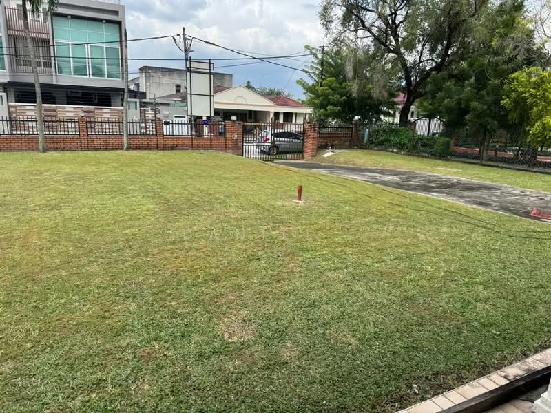Bungalow for Sale in Kelana Jaya (Petaling Jaya) - DANIEL . - Exterior - PropertyGuru.com.my