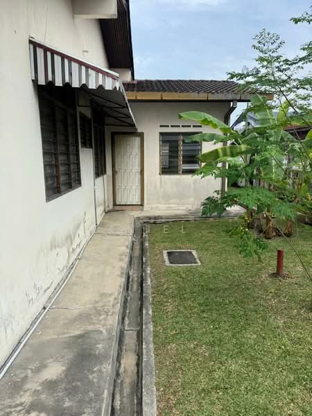 Bungalow for Sale in Kelana Jaya (Petaling Jaya) - DANIEL . - Exterior - PropertyGuru.com.my