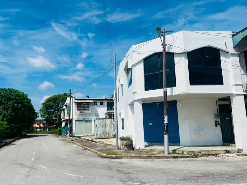 Kedai / Pejabat untuk Dijual di Taman Keruing (Simpang Ampat) - Angeline Tio - Exterior - PropertyGuru.com.my