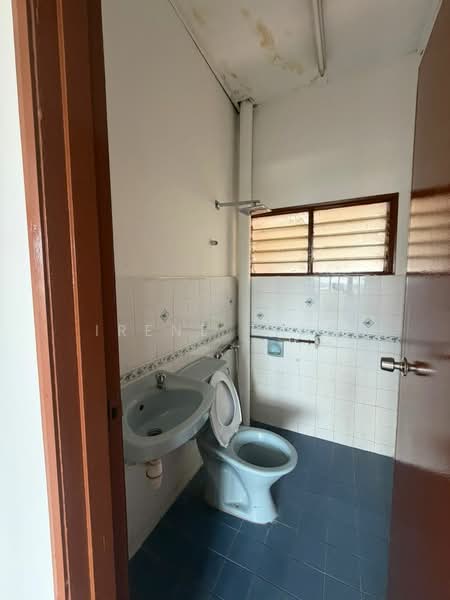Apartment for Rent at Wira Apartment, Taman Tun Perak - Irene Tiow - Bathroom - PropertyGuru.com.my