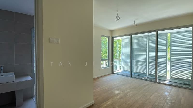 Rumah Berkembar untuk Dijual di Batu Ferringhi (Penang) - Tan Jing Yi - Bathroom - PropertyGuru.com.my
