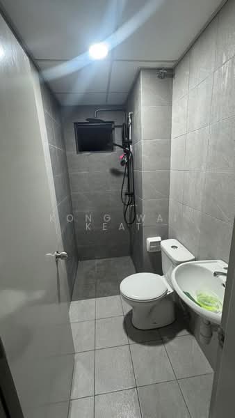 Servis Apartment untuk Disewa di Flora Residency - Kong Wai Keat - Bathroom - PropertyGuru.com.my