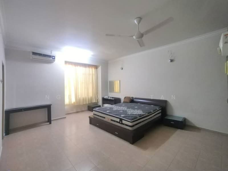 2-storey Terraced House for Rent in Taman Akasia (Bukit Baru) - Ngee Wang Tan - Bedroom - PropertyGuru.com.my