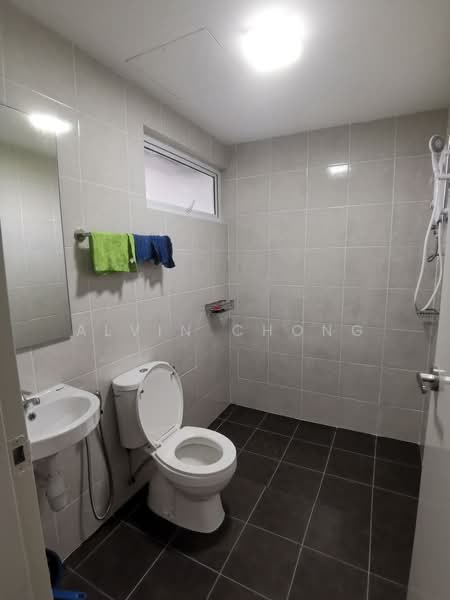 Apartment for Rent at Nadayu 801 - Alvin Chong - Bathroom - PropertyGuru.com.my