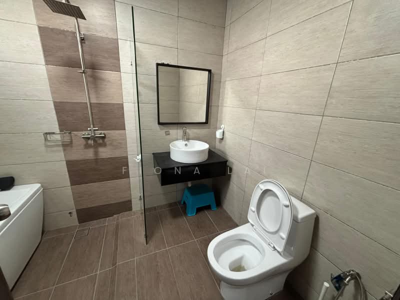 Service Residence for Sale at Molek Regency - Fiona Lai - Bathroom - PropertyGuru.com.my