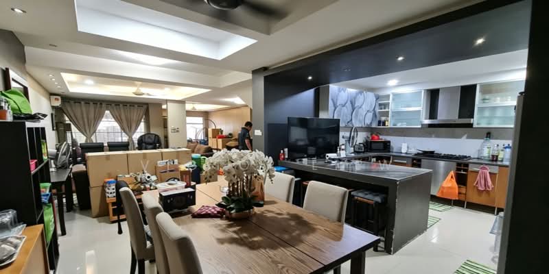 Rumah Teres 2 Tingkat untuk Dijual di Seksyen 8 (Kota Damansara) - Victor Liew - Living Room - PropertyGuru.com.my