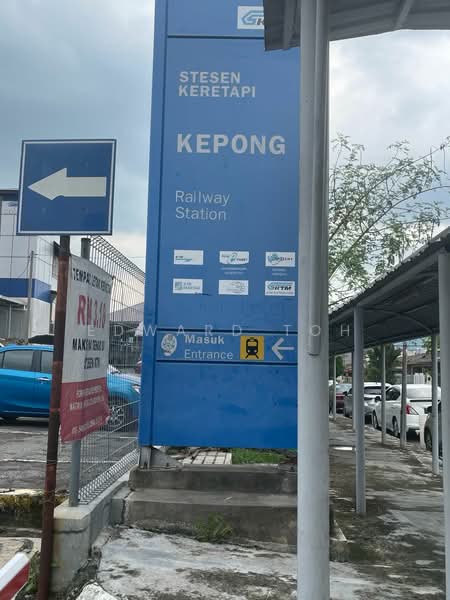 Rumah Teres 1 Tingkat untuk Disewa di Taman Kepong (Kepong) - Edward Toh - Entrance - PropertyGuru.com.my