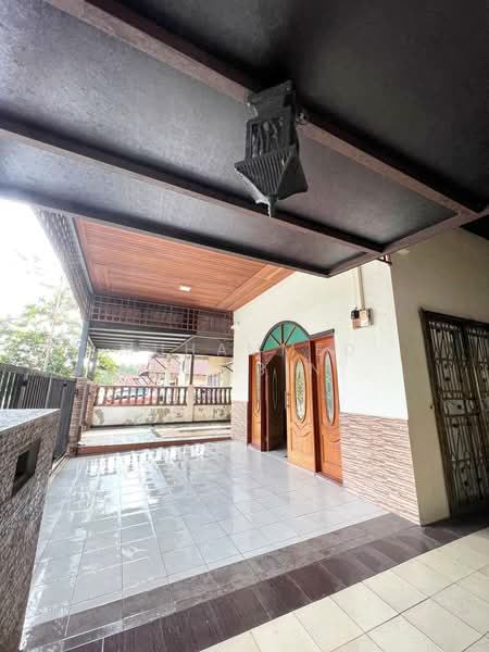 Semi-Detached House for Sale in Taman Desa Cenderawasih (Sepang) - Muhammed Nazri bin Mustapha - Exterior - PropertyGuru.com.my