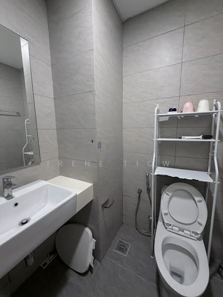 Kondominium untuk Disewa di Vivo Residential Suites - Irene Tiow - Bathroom - PropertyGuru.com.my