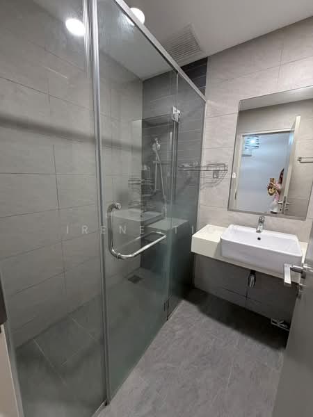 Kondominium untuk Disewa di Vivo Residential Suites - Irene Tiow - Bathroom - PropertyGuru.com.my
