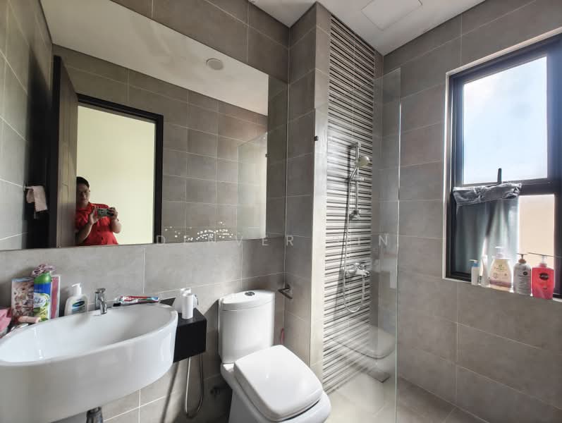 Rumah Teres 2 Tingkat untuk Dijual di Taman Taynton View (Cheras) - Denver Sin - Bathroom - PropertyGuru.com.my