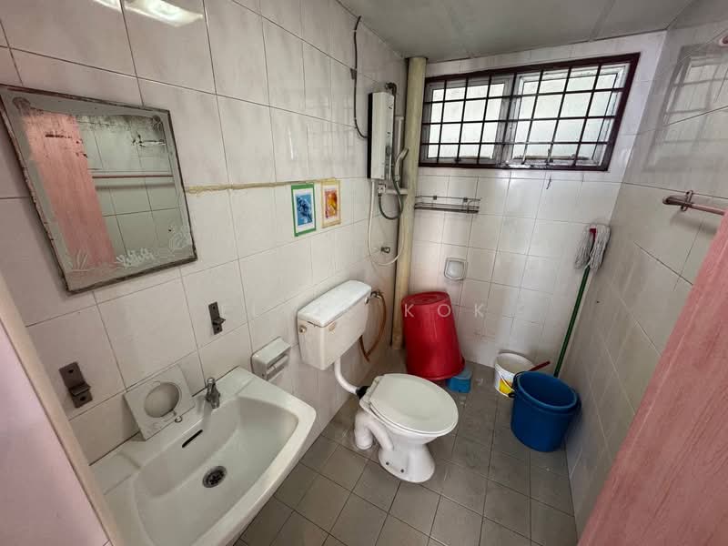Condominium for Sale at Idaman Sutera - Elvis Kok - Bathroom - PropertyGuru.com.my