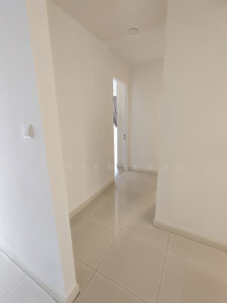 Servis Apartment untuk Dijual di Camellia Serviced Suites - Darren Khoo - Corridor - PropertyGuru.com.my