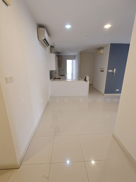 Servis Apartment untuk Dijual di Camellia Serviced Suites - Darren Khoo - Kitchen - PropertyGuru.com.my