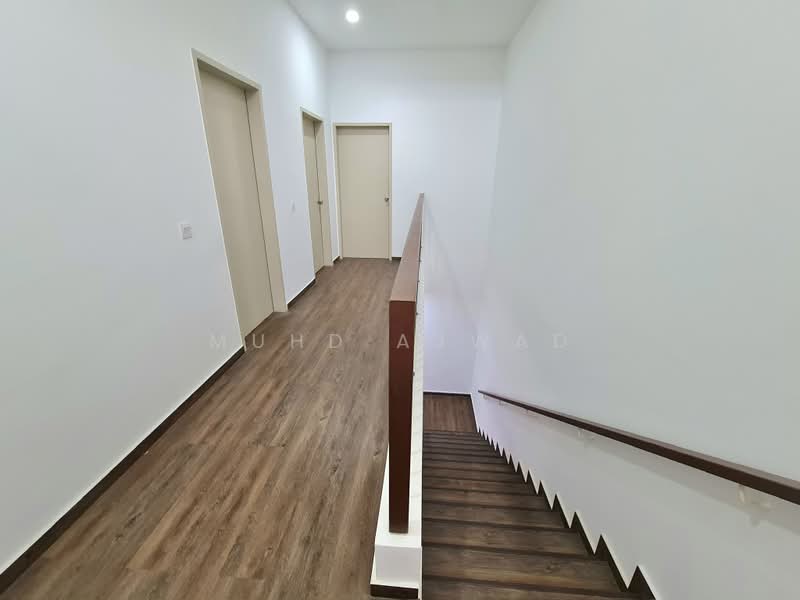 2-storey Terraced House for Sale in Bandar Rimbayu (Telok Panglima Garang) - Muhd Ajwad - Corridor - PropertyGuru.com.my