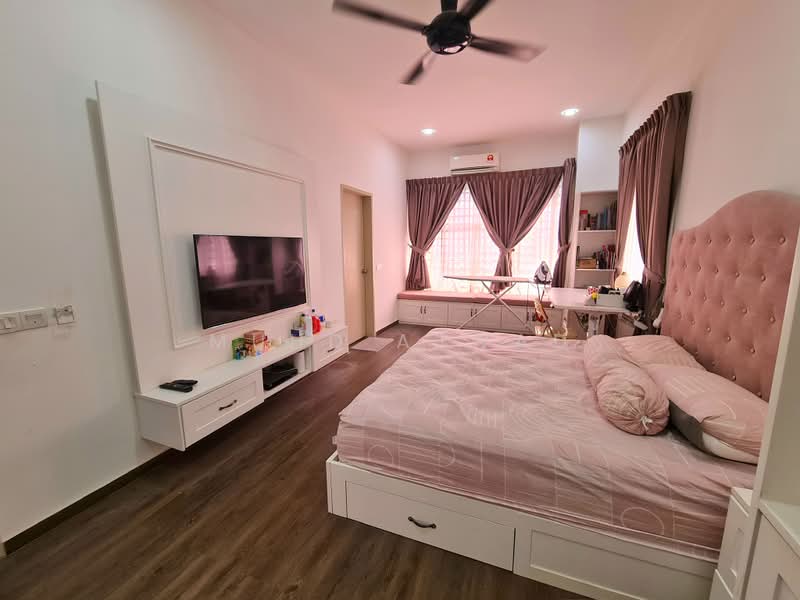 2-storey Terraced House for Sale in Bandar Rimbayu (Telok Panglima Garang) - Muhd Ajwad - Bedroom - PropertyGuru.com.my