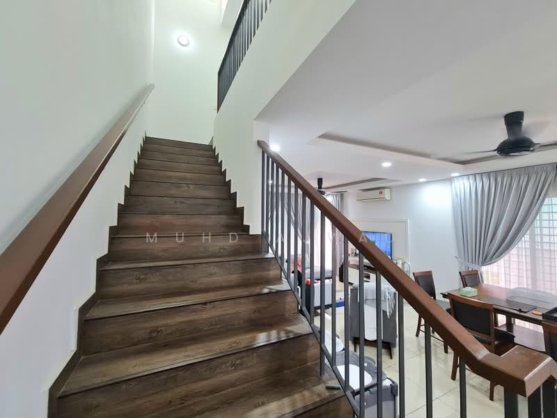 2-storey Terraced House for Sale in Bandar Rimbayu (Telok Panglima Garang) - Muhd Ajwad - Living Room - PropertyGuru.com.my