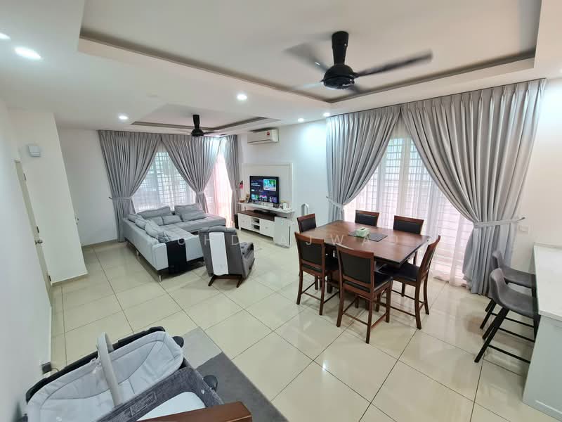 2-storey Terraced House for Sale in Bandar Rimbayu (Telok Panglima Garang) - Muhd Ajwad - Living Room - PropertyGuru.com.my