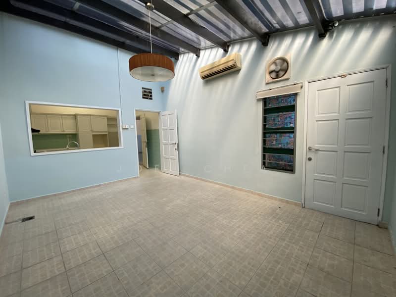 Semi-Detached House for Sale in Petaling Jaya (Selangor) - Joey Chea - Room / Family Area - PropertyGuru.com.my