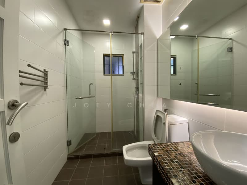 Semi-Detached House for Sale in Petaling Jaya (Selangor) - Joey Chea - Bathroom - PropertyGuru.com.my