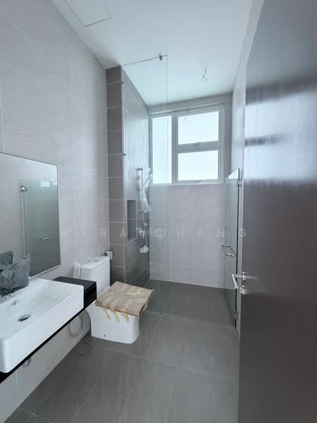Rumah Berkembar untuk Dijual di Taman Ponderosa (Johor Bahru) - Vera Chang - Bathroom - PropertyGuru.com.my