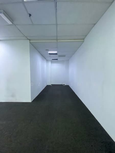 Pejabat untuk Disewa di Petaling Jaya (Selangor) - Fadzil Osman - Corridor - PropertyGuru.com.my