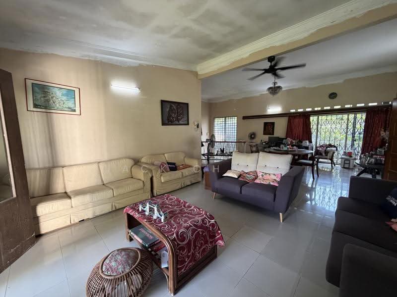 Bungalow House for Sale in Seksyen 11 (Petaling Jaya) - Jack Chong - Living Room - PropertyGuru.com.my