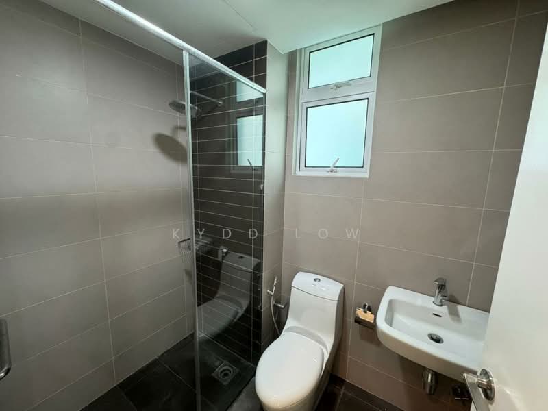 Kondominium untuk Dijual di Flora Rosa - Kydd Low - Bathroom - PropertyGuru.com.my